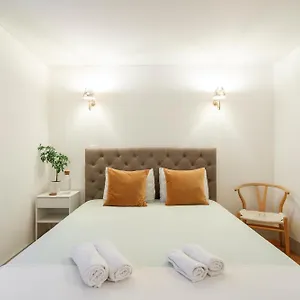 Double With Private Wc In Shared House In Downtown Alloggio in famiglia